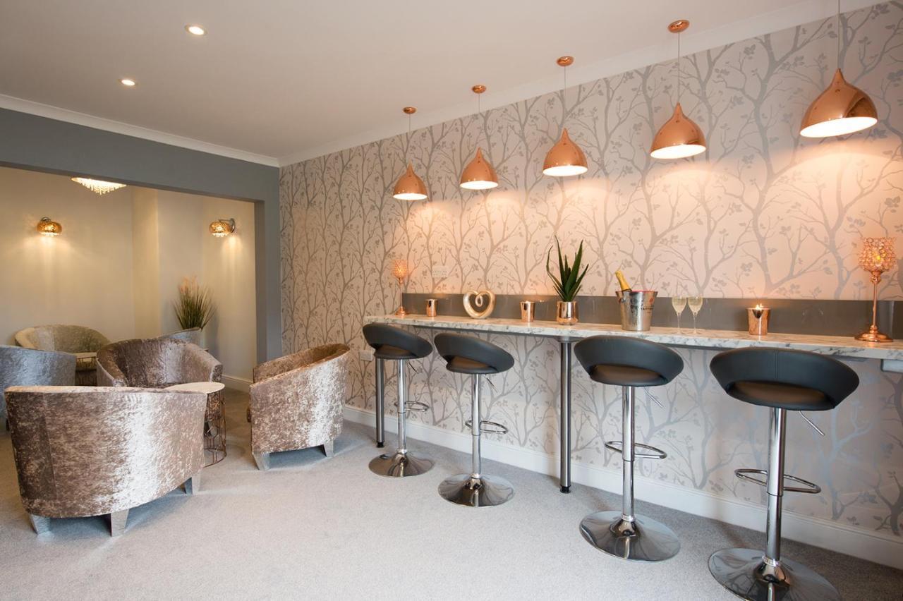 Lakeside Park Hotel & Spa Fishbourne  ภายนอก รูปภาพ