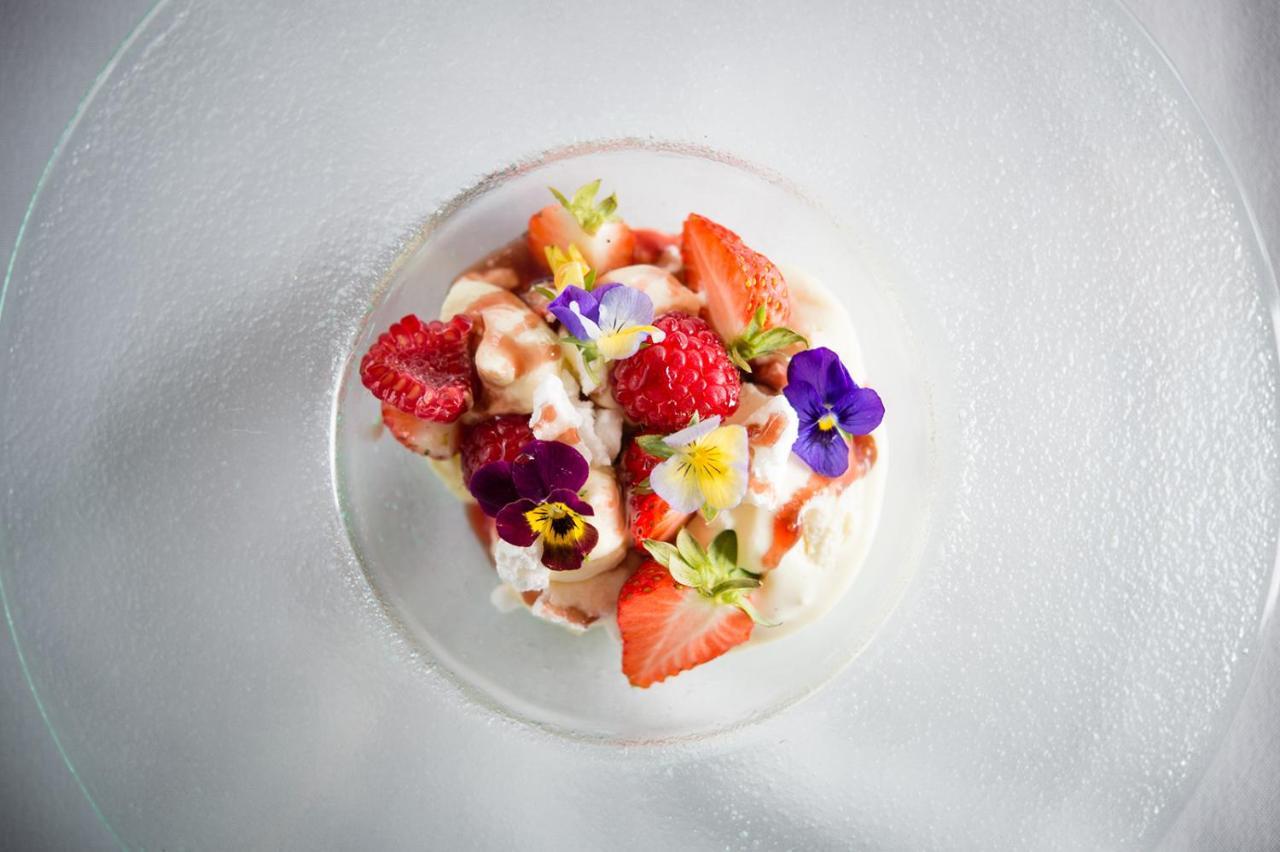 Lakeside Park Hotel & Spa Fishbourne  ภายนอก รูปภาพ