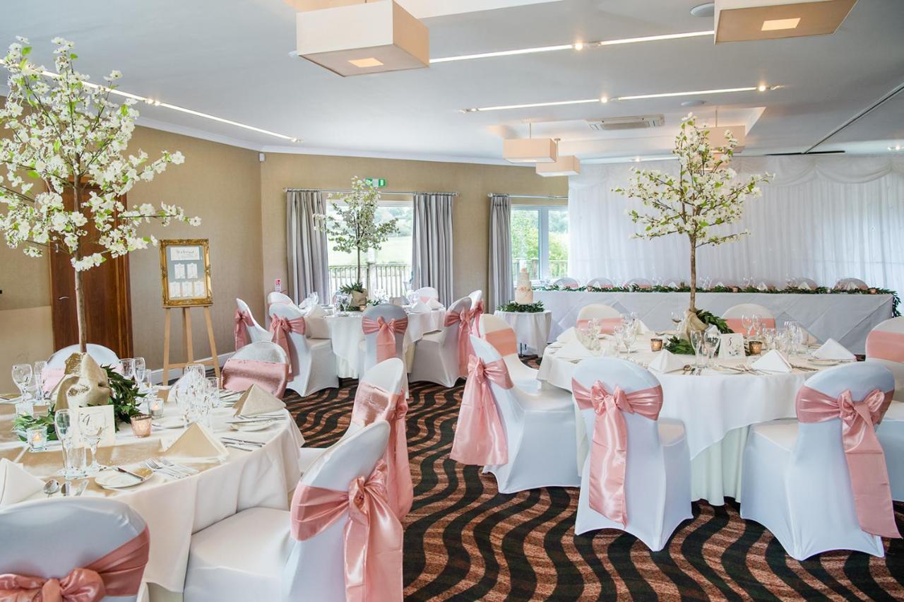 Lakeside Park Hotel & Spa Fishbourne  ภายนอก รูปภาพ